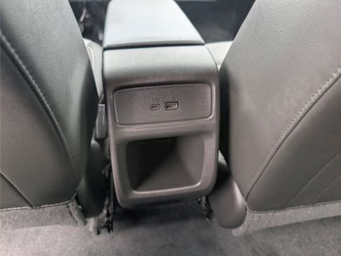 Used 2024 Chevrolet Trax LT w/ Driver Confidence Package FWD image 18
