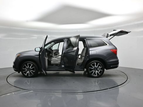 Used 2019 Honda Pilot Touring image 39