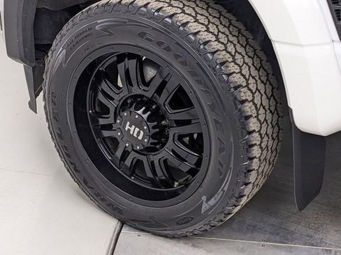 Used 2024 Ford F350 XLT image 4