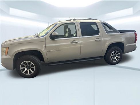 Used 2007 Chevrolet Avalanche LT w/ LT Preferred Equipment Group RWD image 3