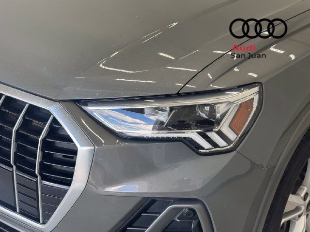 Used 2023 Audi Q3 2.0T Premium w/ Convenience Package AWD/4WD image 4