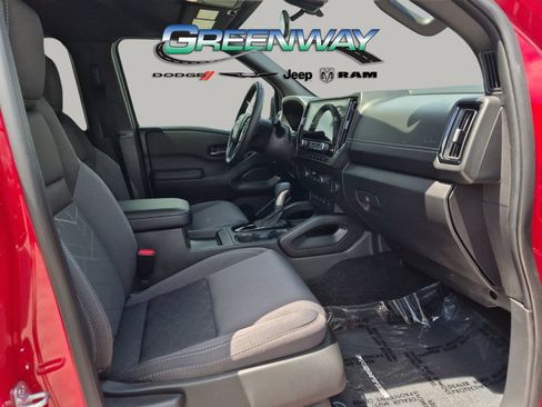 Used 2026 Nissan Frontier SV w/ SV Convenience Package RWD image 7
