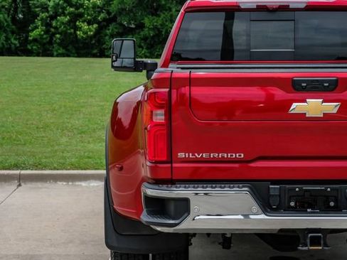 Used 2025 Chevrolet Silverado 3500 LTZ w/ LTZ Texas Edition AWD/4WD image 53