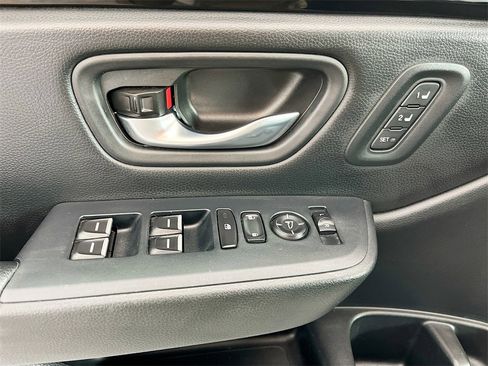 Used 2023 Honda Pilot EX-L image 17