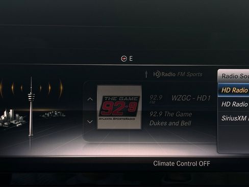 Used 2018 Mercedes-Benz E 300 image 27