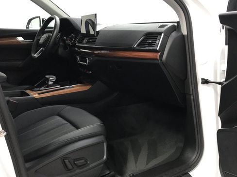 Used 2023 Audi Q5 2.0T Premium w/ Convenience Package AWD/4WD image 17