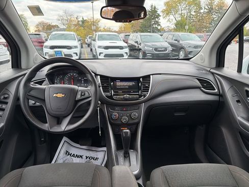 Used 2021 Chevrolet Trax LS image 6