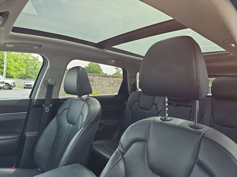 Used 2024 Kia Sorento S w/ Panoramic Sunroof Package FWD image 15