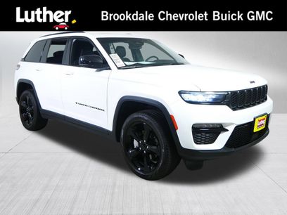 Used 2024 Jeep Grand Cherokee Limited w/ Black Appearance Package