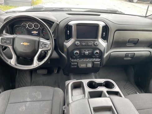 Used 2023 Chevrolet Silverado 2500 LT image 3