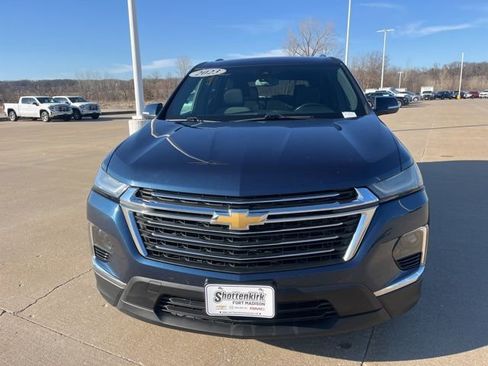 Used 2023 Chevrolet Traverse LT image 8