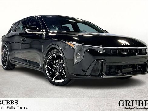 New 2026 Kia K4 GT-Line FWD image 1