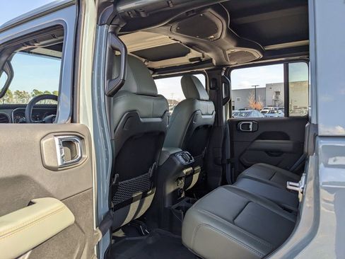 New 2026 Jeep Gladiator Mojave image 40