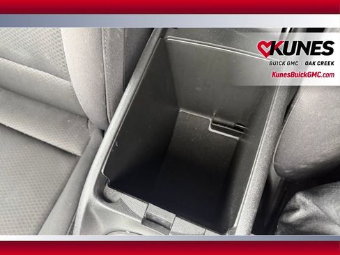 Used 2024 Chevrolet Malibu LT image 19