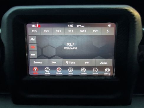 Used 2021 Jeep Wrangler Unlimited Sport image 25