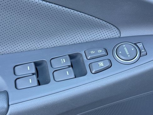 Used 2013 Hyundai Sonata Limited w/ Panoramic Sunroof Pkg FWD image 11