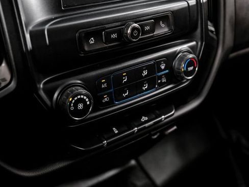 Used 2019 Chevrolet Silverado 2500 W/T AWD/4WD image 23