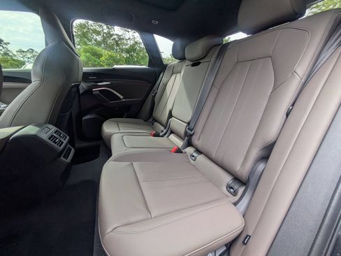 Used 2025 Audi Q5 Premium Plus w/ Premium Plus AWD/4WD image 14