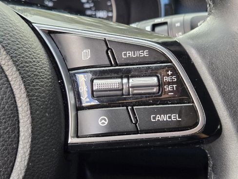 Used 2023 Kia Seltos S w/ Navigation Package FWD image 28