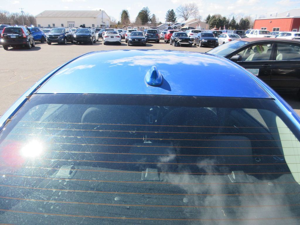 Used 2021 Nissan Versa SV FWD image 7