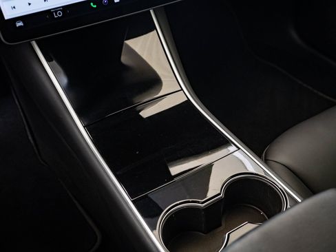 Used 2018 Tesla Model 3 Long Range image 30
