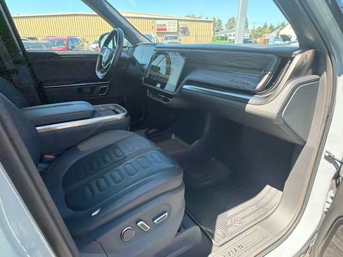 Used 2022 Rivian R1T Adventure AWD/4WD image 9