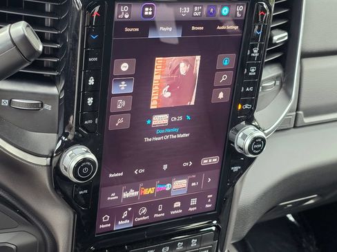 New 2026 RAM 3500 Big Horn AWD/4WD image 32