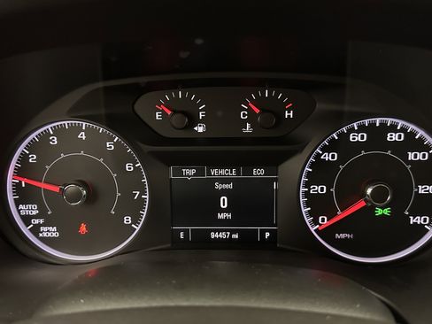 Used 2017 GMC Acadia SLE FWD image 16