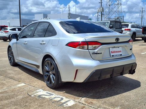 Used 2024 Toyota Corolla SE FWD image 4