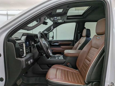 Certified 2024 GMC Sierra 3500 Denali Ultimate image 16
