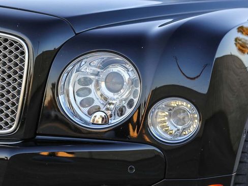 Used 2014 Bentley Mulsanne image 4