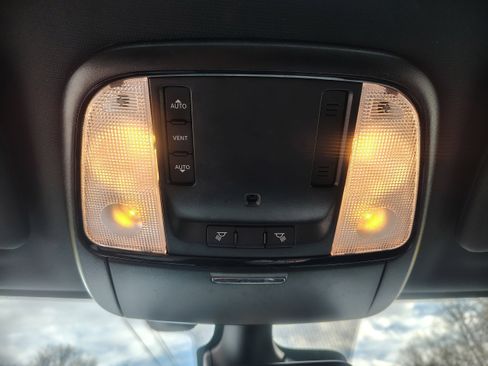 Certified 2024 Dodge Durango SXT image 38