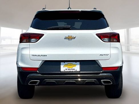 Used 2023 Chevrolet TrailBlazer ACTIV FWD image 5