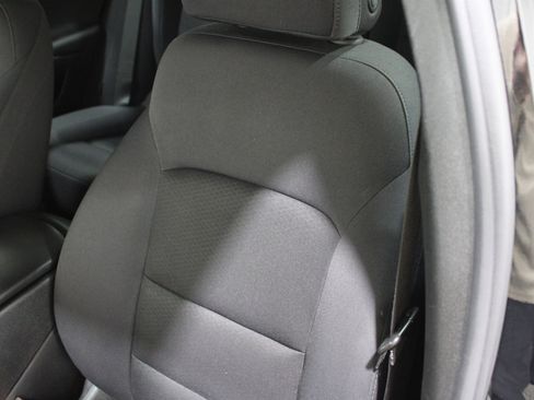 Used 2022 Chevrolet Malibu RS image 4