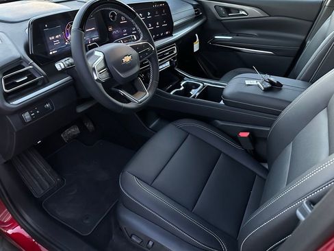 New 2026 Chevrolet Traverse LT w/ Enhanced Driving Package image 10