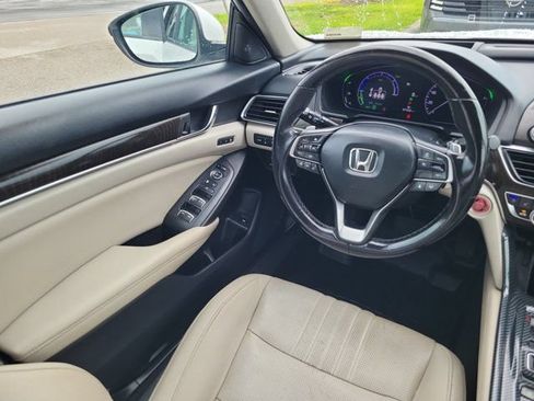 Used 2021 Honda Accord Touring image 16