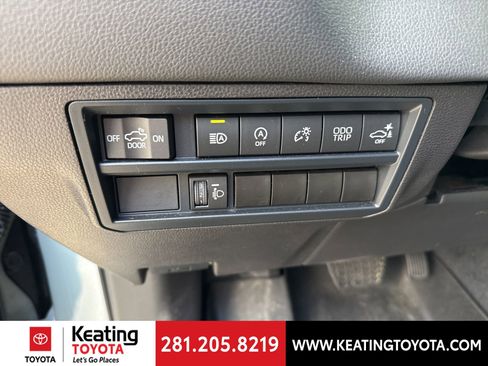 Used 2025 Toyota Tundra Limited image 15