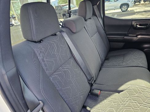 Used 2016 Toyota Tacoma TRD Off-Road w/ Towing Package image 21