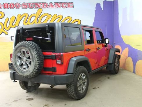 Used 2017 Jeep Wrangler Unlimited Rubicon w/ Cold Weather Group AWD/4WD image 4
