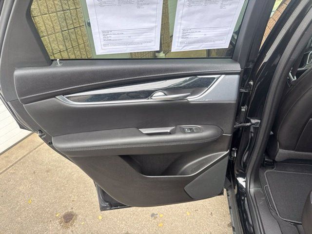 Used 2024 Cadillac XT5 Premium Luxury FWD image 16