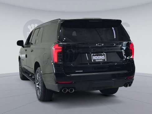 New 2026 Chevrolet Suburban Z71 w/ Z71 Off-Road Package AWD/4WD image 10