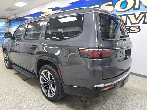 Used 2024 Jeep Wagoneer Series II w/ Premium Group I image 5