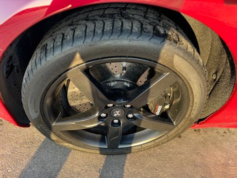 Used 2015 Ferrari California T image 4