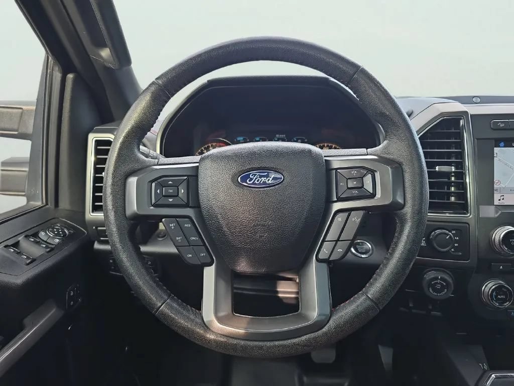 Used 2018 Ford F150 Lariat w/ Equipment Group 502A Luxury AWD/4WD image 13