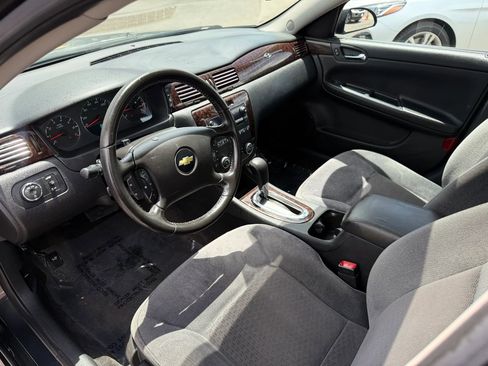 Used 2013 Chevrolet Impala LT w/ LT Sunroof Package FWD image 11