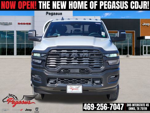 New 2026 RAM 3500 Tradesman AWD/4WD image 6
