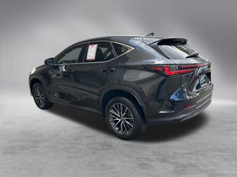 Used 2023 Lexus NX 250 FWD w/ Towing Package (2000 Lbs) image 4