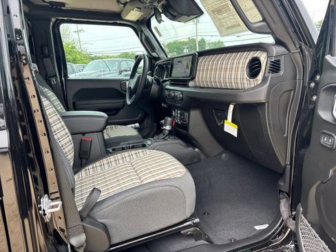 New 2026 Jeep Wrangler Unlimited Sport AWD/4WD image 24