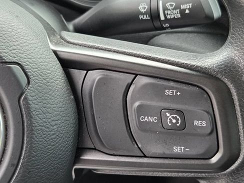 Used 2024 Jeep Gladiator Sport AWD/4WD image 21