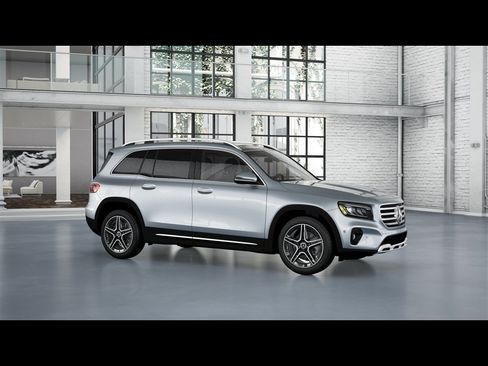 New 2026 Mercedes-Benz GLB 250 4MATIC image 8